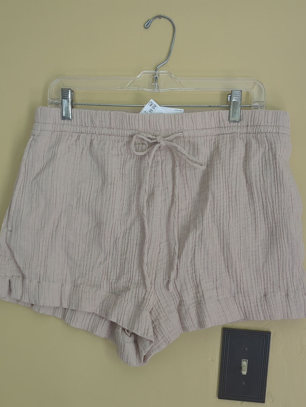 H&M Crinkled Cotton Pull on Shorts Beige